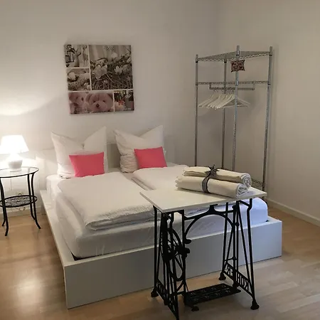 Moderne, Helle Und Gemütliche Apartment