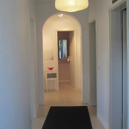 Moderne, Helle Und Gemütliche Apartment *